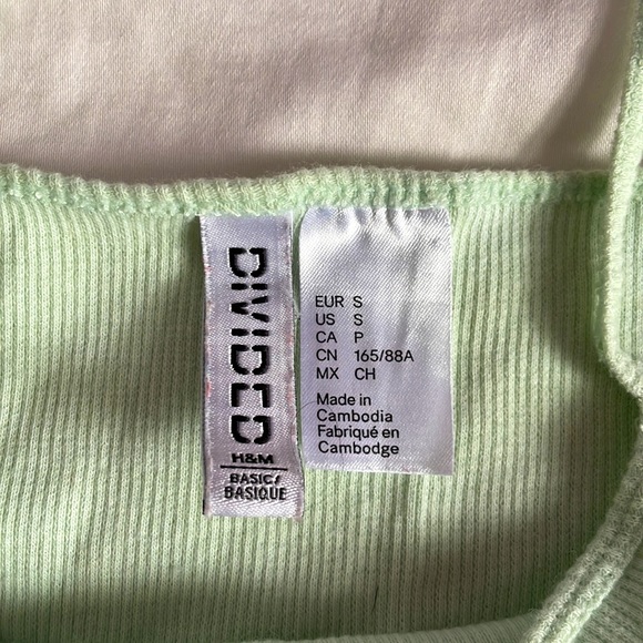 green crop tank top - Picture 3 of 3